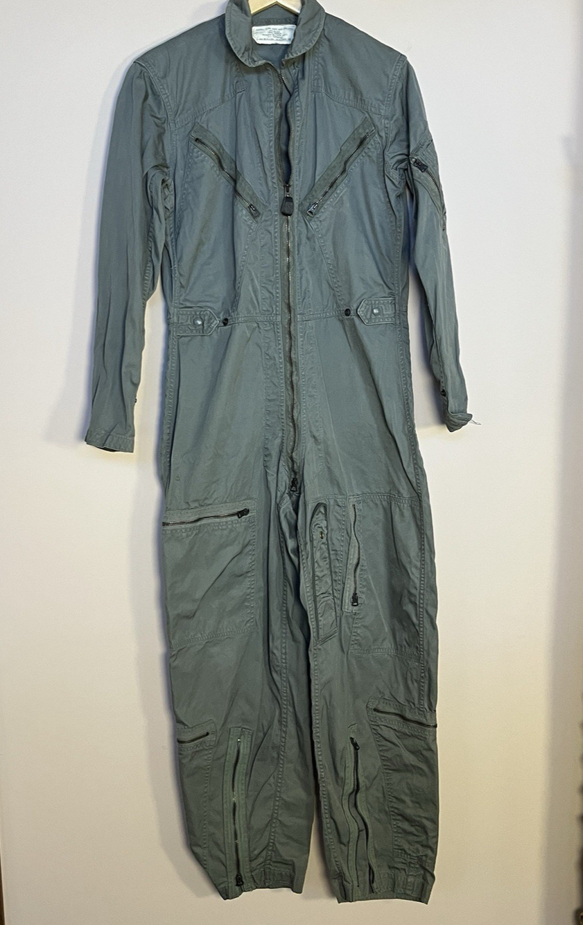 VTG USAF Coveralls Very Light K-2B Jumpsuit Flight Suit 1966 Vietnam Small Reg